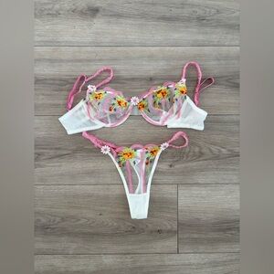 Floral Pink and White Set